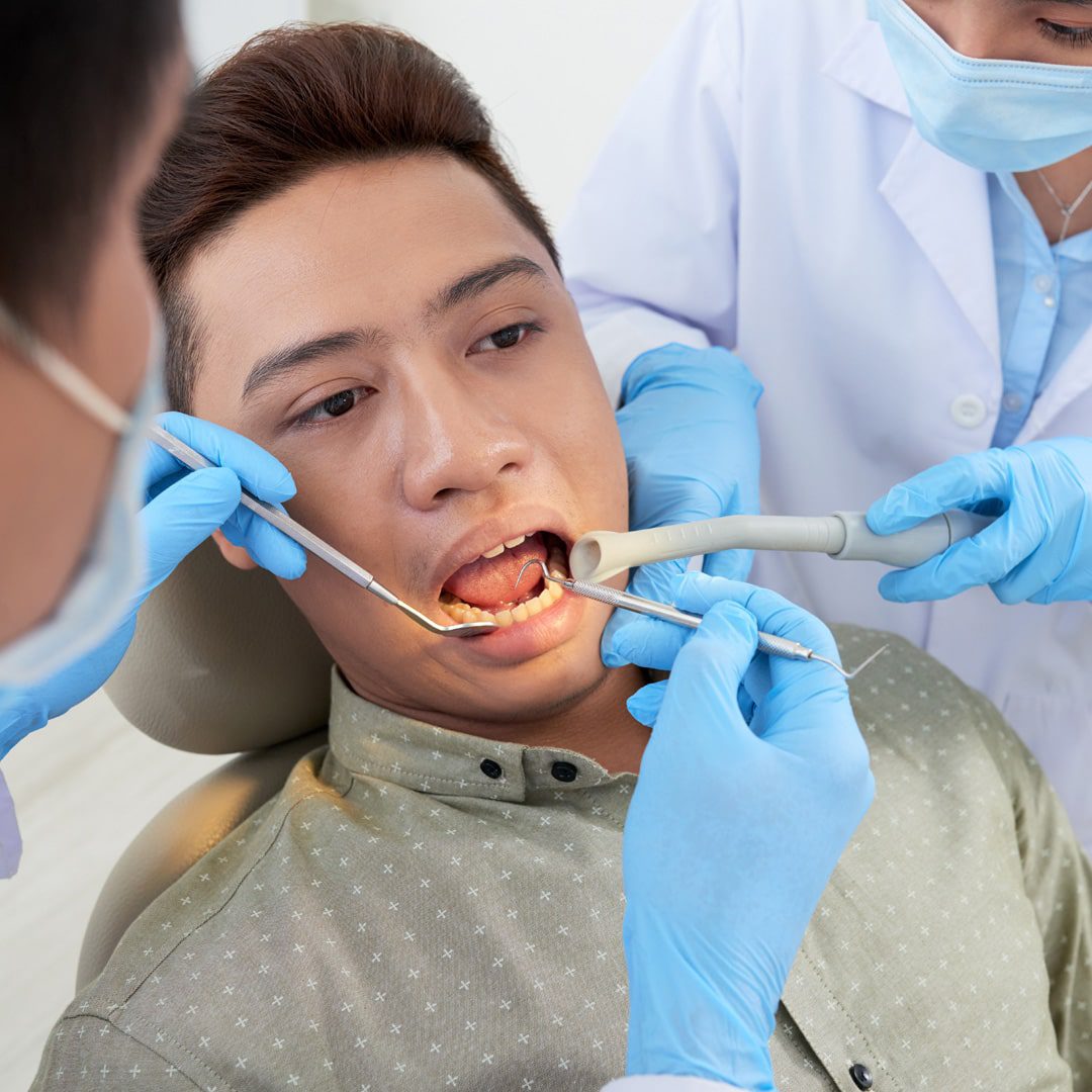 https://www.passiondentalcare.com/wp-content/uploads/2022/12/pencabutan-gigi-images-1-min.jpg