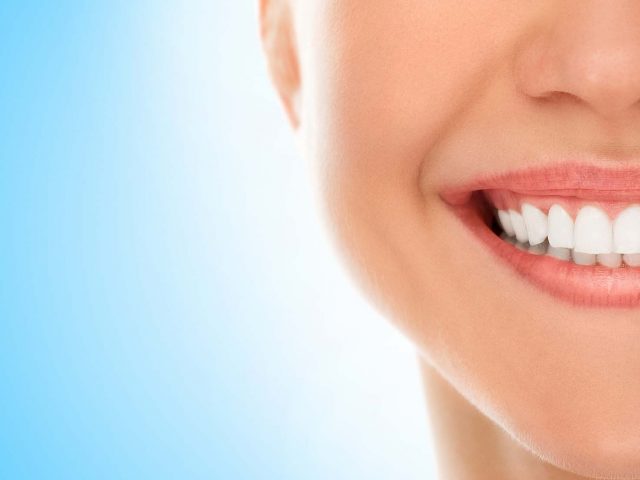 Tips Perawatan untuk Memutihkan Gigi Secara Alami