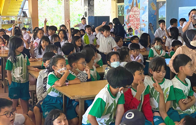 PDC Goes To School: Intip Keseruan Periksa Gigi Gratis di SD Kuntum Cemerlang!